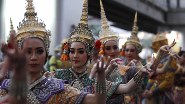 Ketatnya persaingan industri otomotif antara Indonesia dengan Thailand disebut menjadi pemicu utama ancaman dari negeri gajah putih tersebut.