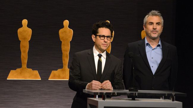 J.J. Abrams layak terpilih sebagai sutradara Star Wars: The Force Awakens. Sineas 49 tahun ini memang langganan film-film fiksi ilmiah.