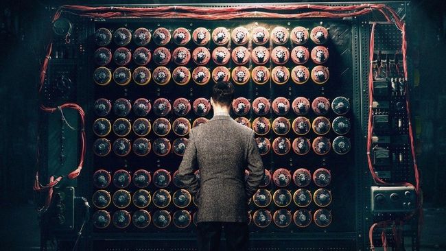 The Imitation Game: Memenangkan Perang dengan Teka-teki Alan Turing merupakan seorang ahli Matematika yang tergabung dalam misi militer super rahasia saat Perang Dunia II. Ia kunci kemenangan serdadu Inggris.