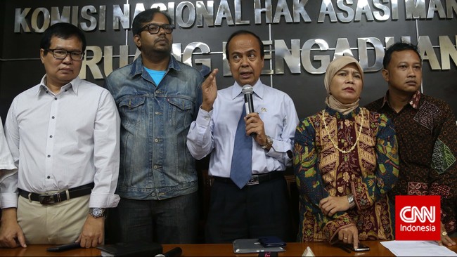 Hak prerogatif memang melekat pada presiden. Namun perlu ditekankan hak ini bukan sekehendaknya presiden.