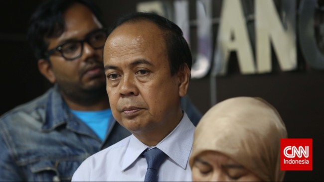 Ketua Komnas HAM Hafid Abbas mengapresiasi jaminan kebebasan berpendapat atas Filep Karma sebagai langkah positif arus perubahan demokrasi di Indonesia.