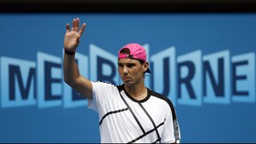Nadal Menang, Youzhny Menghibur Penonton