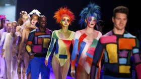 Semarak Keunikan Panggung Berlin Fashion Week 2015