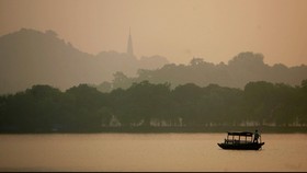 China 'Usir' Jutaan Warga dan Tutup Pabrik Demi KTT G20