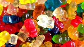 Tewaskan Bocah di Malaysia, Orang Tua Wajib Tahu Bahaya Permen Jelly