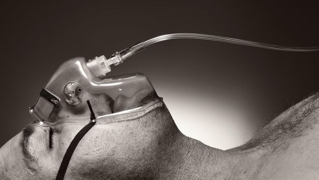 Perubahan tekanan yang terlalu cepat yang dialami manusia akan menyebabkan terjadinya decompression sickness.