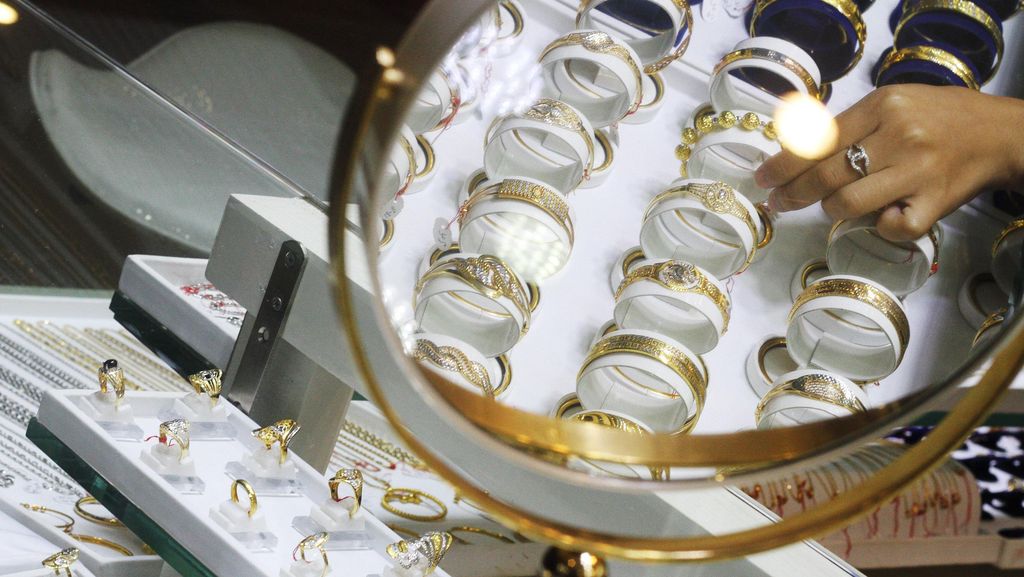 Belasan Perampok Gasak Perhiasan Rp26 M dari Toko di California