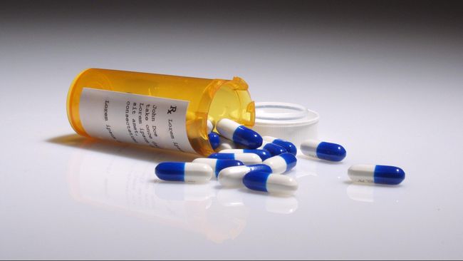 Organisasi Kesehatan Dunia (WHO) kembali mengingatkan warga dunia soal bahaya penggunaan antibiotik berlebih.
