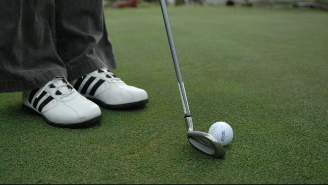 Menteri Pariwisata Thailand punya ide menempatkan pendatang asing untuk karantina di resor golf yang banyak tersebar di Negara Gajah.
