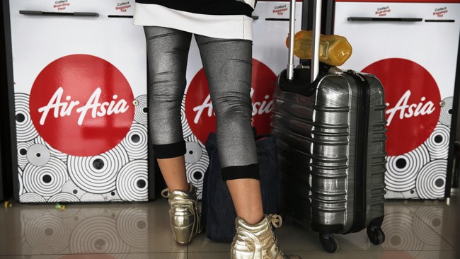Manajemen Indonesia AirAsia menjamin perpindahan tersebut tidak akan menyulitkan para penumpang.