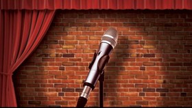 7 Istilah Stand-Up Comedy: Punchline hingga Roasting