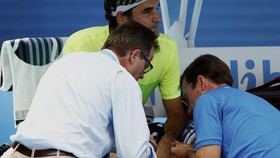 Ketika Kamera Mengganggu Roger Federer