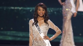 Aksi Perempuan-perempuan Cantik Afrika di Miss Universe 2014