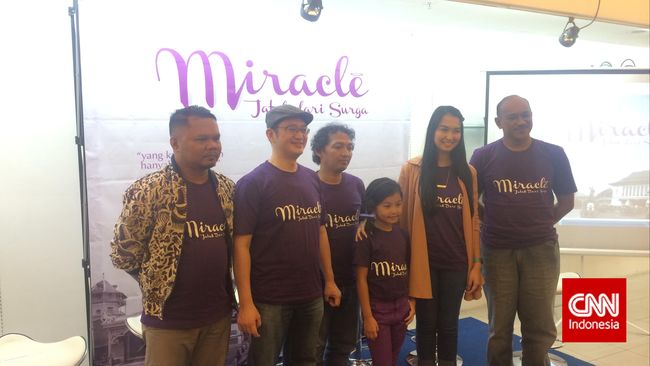 Miracle-Jatuh dari Surga, Keajaiban Keluarga di Kota Budaya