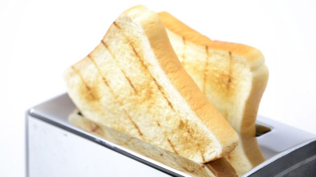 Kentang panggang dan roti bakar berwarna gelap dengan tekstur garing memang lezat, tapi malah jadi penyebab kanker terbesar.