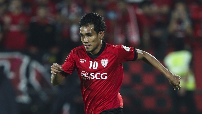 Karier bintang tim nasional Thailand di Liga Spanyol harus berakhir lebih awal setelah ia kesulitan mendapatkan tempat di tim inti Almeria.
