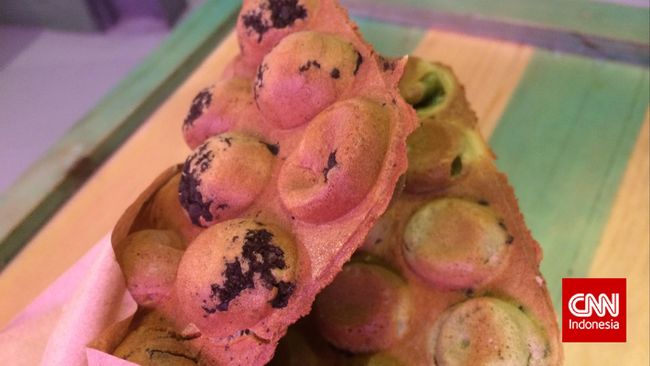 Waffle kini tidak lagi berbentuk kotak atau hati dengan garis-garis melintang di atas dan bawahnya. Kini, waffle yang tengah populer adalah waffle gelembung.