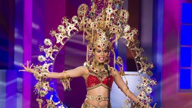 Foto Kostum Megah nan Unik Para Ratu Cantik di Miss Universe