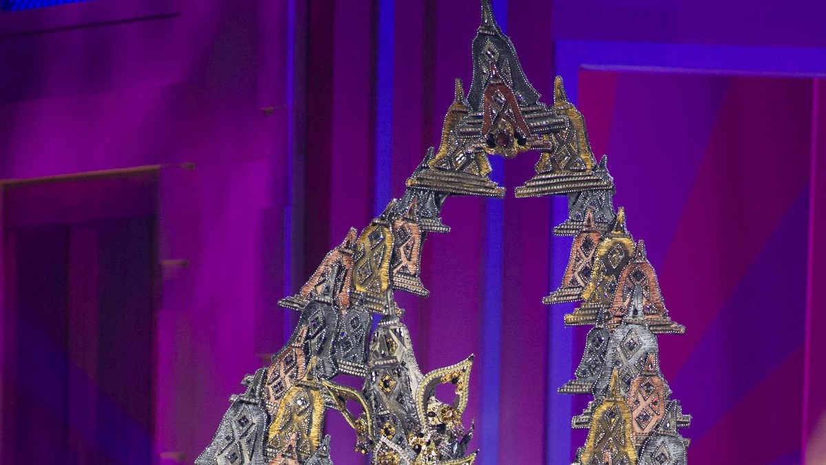 Foto Kostum Megah nan Unik Para Ratu Cantik di Miss Universe