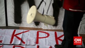 Erry Riyana: Penangkapan Bambang Tak Akan Lemahkan KPK