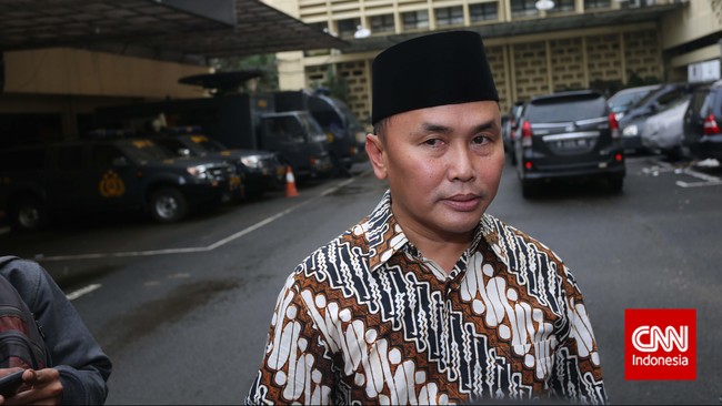 Bekas calon Bupati Kotawaringin Sugianto Sabran mengaku tidak memiliki motif dendam pribadi dan motif politis saat mengadukan Bambang Widjojanto ke polisi.