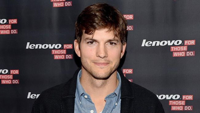 Keduanya berkencan sejak 2012 dan akhirnya bertunangan pada 2014. Kunis dan Kutcher telah punya satu putri, Wyatt Isabelle, yang lahir Oktober 2014.
