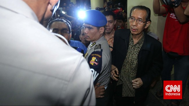 Urusan pro kontra itu masuk dalam aspek politik dan KPK enggan mencampurinya.