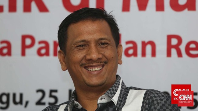 Hal itu dapat terjadi jika Presiden Jokowi tak mampu melakukan tindakan konkret untuk meredam konflik yang terjadi antara KPK-Polri.