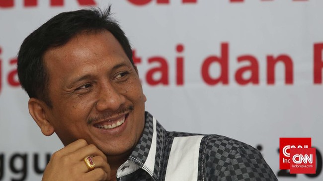 Ambroncius Nababan saat ini kurang aktif di Hanura dalam setahun terakhir dan tengah sibuk di Relawan Jokowi-Amin (Projamin).
