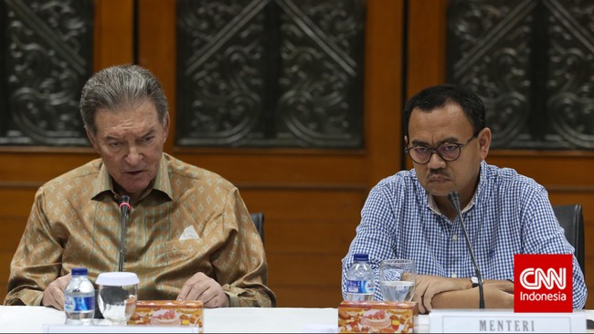 Perusahaan tersebut antara lain PT Freeport Indonesia, PT Newmont Nusa Tenggara (NNT), PT Kalimantan Surya Kencana dan PT Gorontalo Mining.