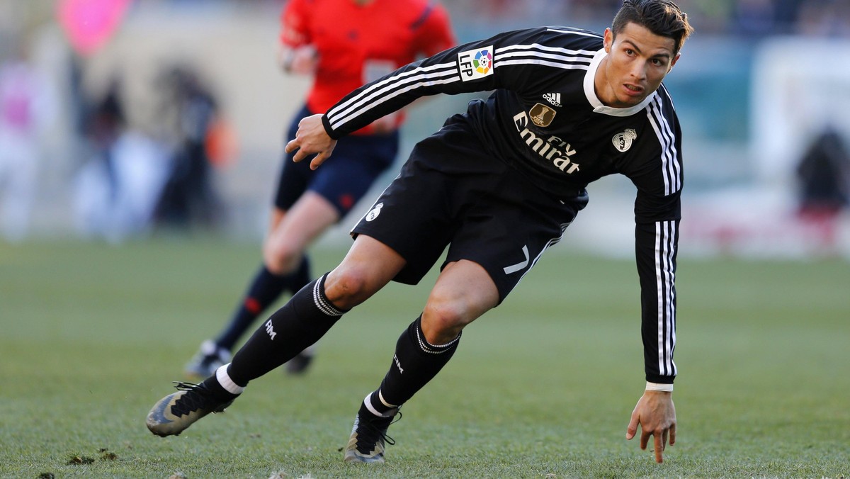 Insiden Kartu Merah Ronaldo Dalam Bingkai Foto