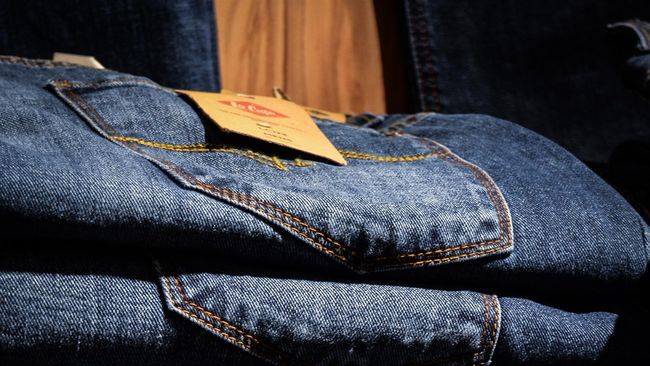 Label asal Amerika Serikat mengeluarkan pakaian renang yang mengambil corak dan motif ala denim.