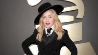 Madonna Tak Ingin Surat Putusnya dari Tupac Shakur Tersebar