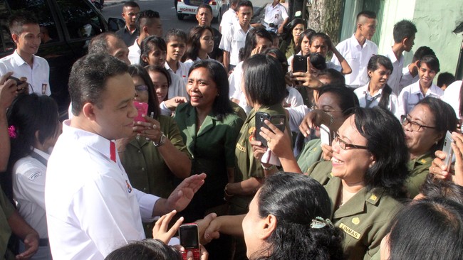 Menteri Anies harap posisi orang tua di hadapan sekolah akan lebih kuat dengan dibentuknya Direktorat Keayahbundaan.