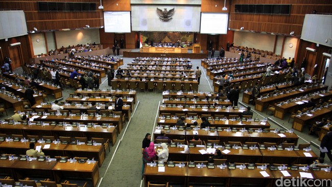 Wakil Ketua MKD Sufmi Dasco Ahmad membantah adanya tekanan politik dan intervensi dalam penanganan perkara di MKD.