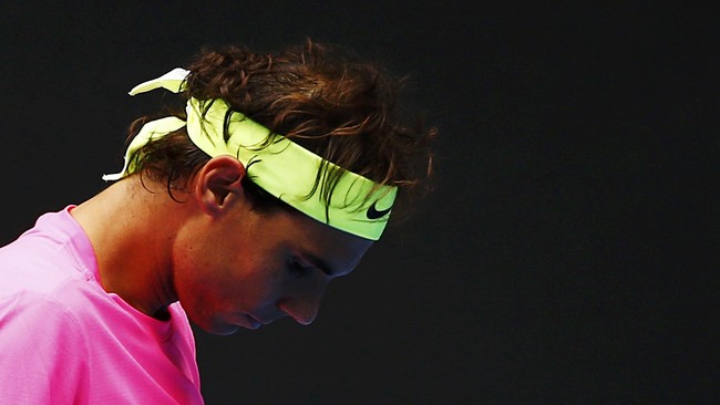 Berhadapan dengan Tomas Berdych yang memiliki pukulan dan servis keras, Rafael Nadal mengalami kesulitan dan tersingkir dari Australia Terbuka.