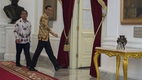 Gantikan Jokowi, Wiranto dan Pratikno Hadapi Pendemo Ahok
