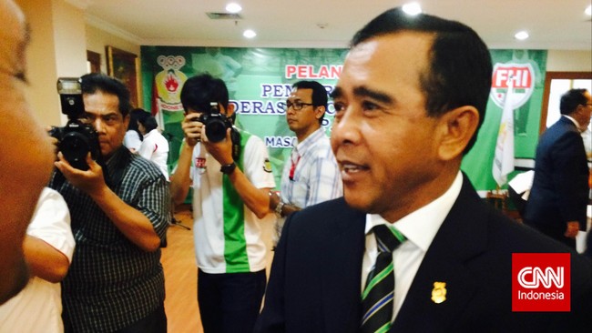 Komite Olahraga Nasional Indonesia (KONI) menyarankan DPR untuk merevisi Undang Undang Nomor 3 Tahun 2005 mengenai Sistem Keolahragaan Nasional.