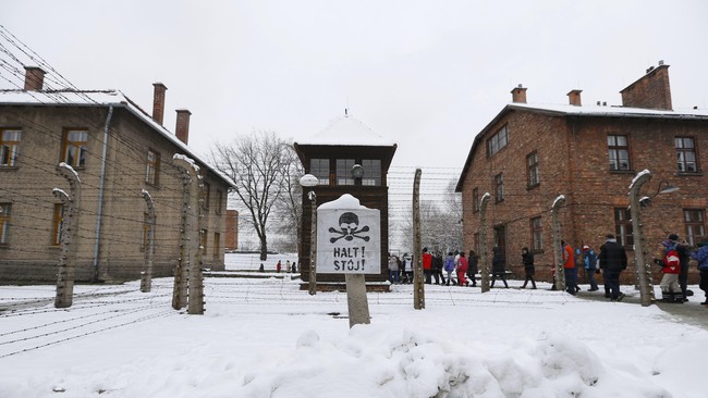 Paus Fransiskus akan mengunjungi kamp kematian Nazi di Auschwitz-Birkenau selama kunjungan ke Polandia pada 29 Juli mendatang.