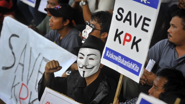 Keprihatinan publik terhadap fenomena kriminalisasi KPK dituangkan dalam rangkaian acara yang kreatif. Mulai dari ruwatan hingga pawai yang digelar dua hari.