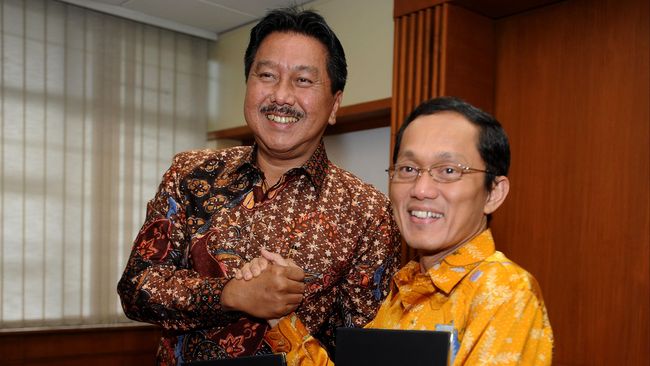 Profil Direktur Keuangan Baru Garuda Indonesia Prasetio Pemegang saham PT Garuda Indonesia (Persero) Tbk menunjuk Prasetio sebagai Direktur Keuangan baru menggantikan Fuad Rizal. Berikut profilnya.