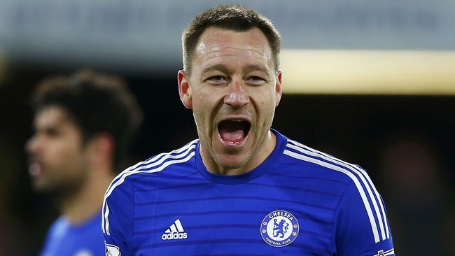 Gol John Terry membawa Chelsea untuk sementara unggul 1-0 atas Tottenham Hotspur hingga jeda babak pertama final Piala Liga di Stadion Wembley, Minggu (1/3).