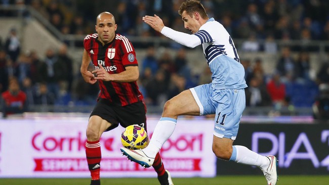 Rentang waktu tiga hari, AC Milan mengalami cerita buruk yang serupa yaitu dikalahkan Lazio. Kekalahan dini hari ini membuat Milan tersingkir dari Coppa Italia.