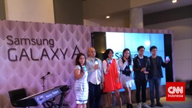Ponsel Tertipis Samsung Tiba di Indonesia