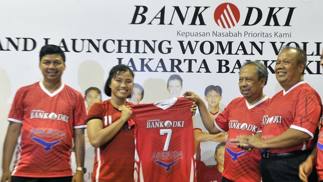 Mantan Bupati Belitung Timur Itu menargetkan Bank DKI dapat segera masuk ke dalam BUKU 4 dan go public pada 2017-2018.
