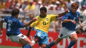 Romario Mengubah Wajah Penyerang Tengah