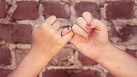 img-title Apa Benar Kita Cuma Sanggup Berteman dengan 150 Orang?