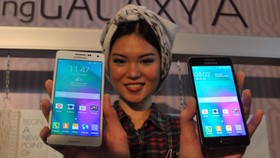 Versi Terbaru Galaxy A5 & A3 Disematkan USB-C