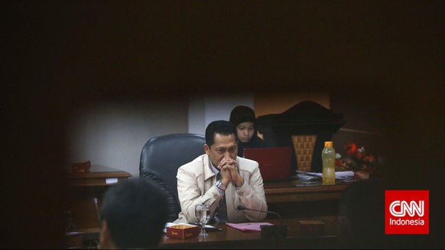 Kepala Badan Reserse dan Kriminal (Kabareskrim) Mabes Polri Komjen Budi Waseso akan dilaporkan ke Divisi Profesi dan Pengamanan Polri, di Jakarta, Rabu (18/2).