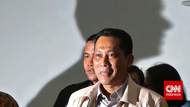Kabareskrim Mabes Polri Komjen Budi Waseso mengatakan mencekal Abraham Samad, Bambang Widjojanto dan Novel Baswedan ke luar negeri demi urusan penyidikan.